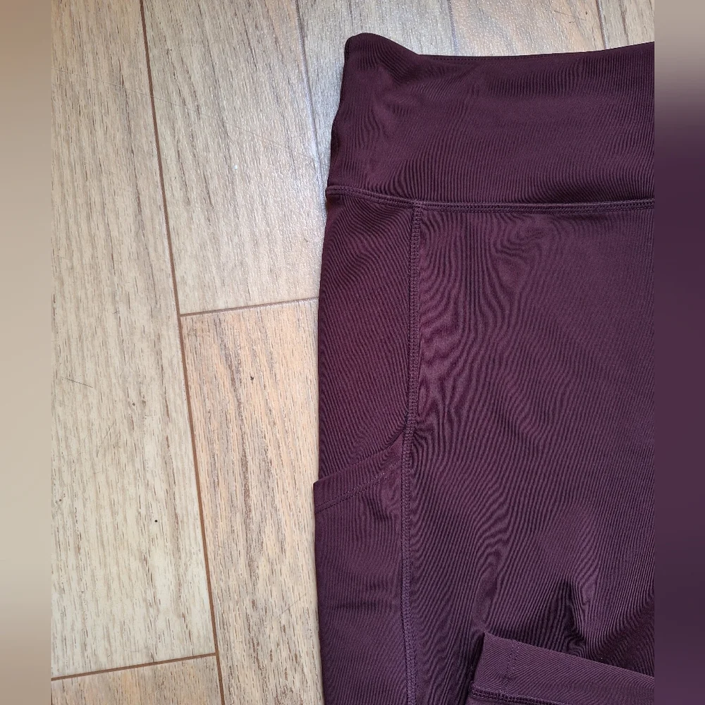 Women's Performance Pocket Legging - Picture 6 of 10